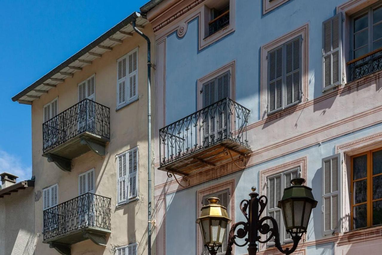 Sunny 1-Bed Apartment In Lovely Mountain Village La Brigue Buitenkant foto