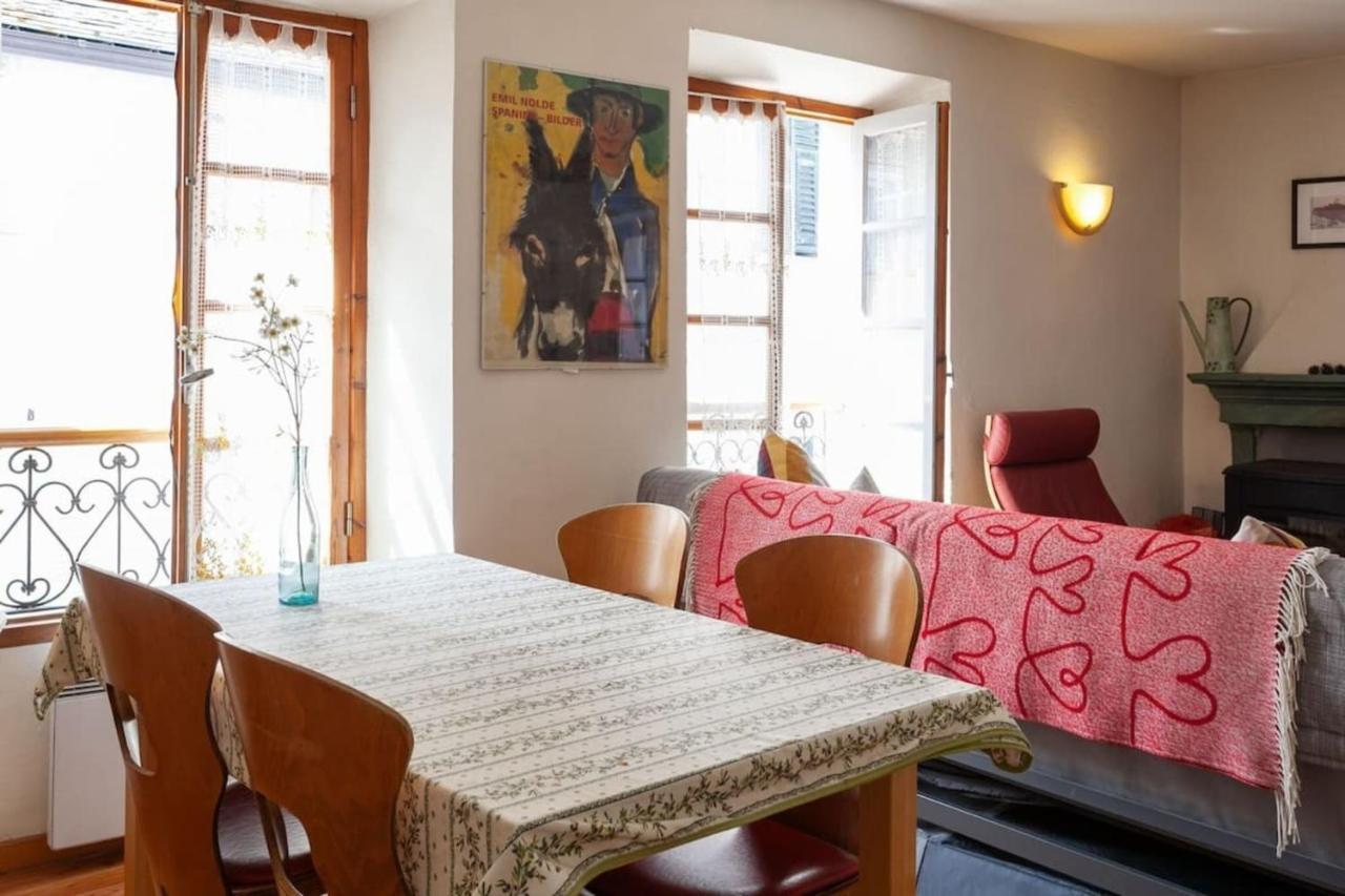 Sunny 1-Bed Apartment In Lovely Mountain Village La Brigue Buitenkant foto